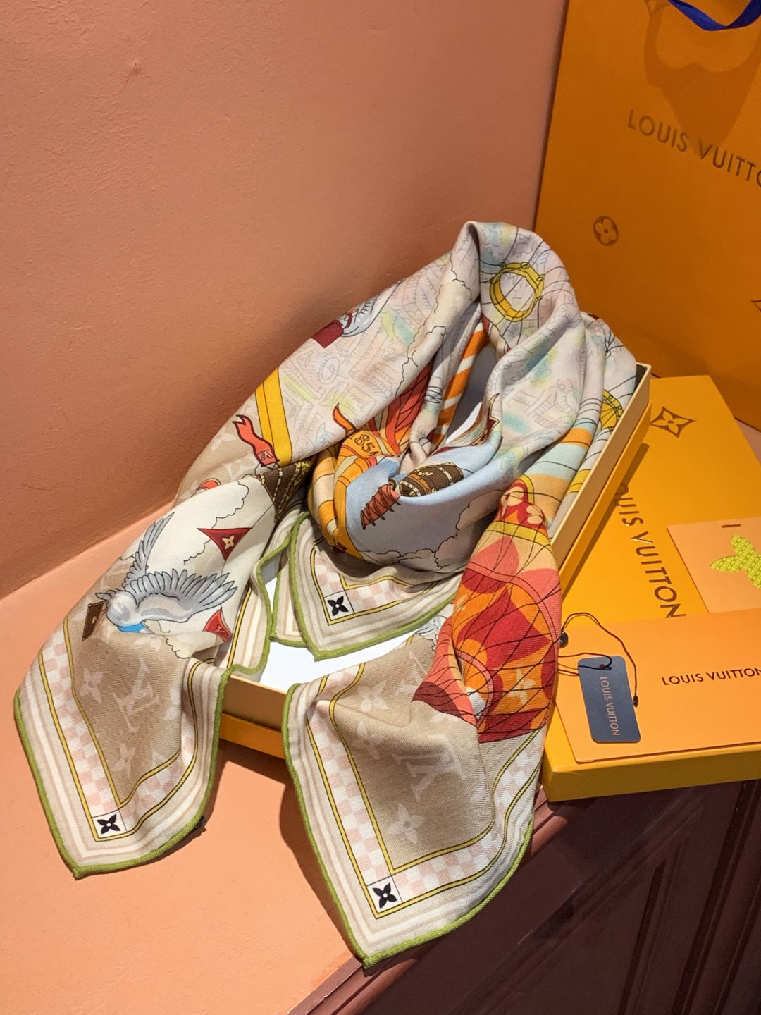 LV x TM 140披肩【140顶级丝绒双面同色披肩】本款LVxTMMonogram Multicol