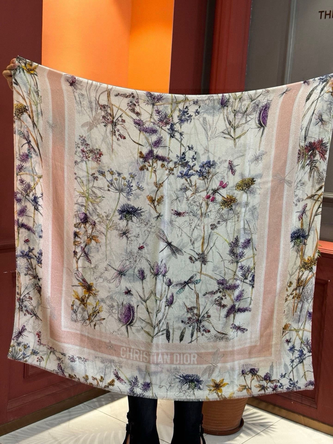 （会发光发亮的围巾）💃🏻💃🏻D家【D太阳女神银丝长巾】‼️抢‼️VIP推荐 ‼️👍下手一定要快【高端 大