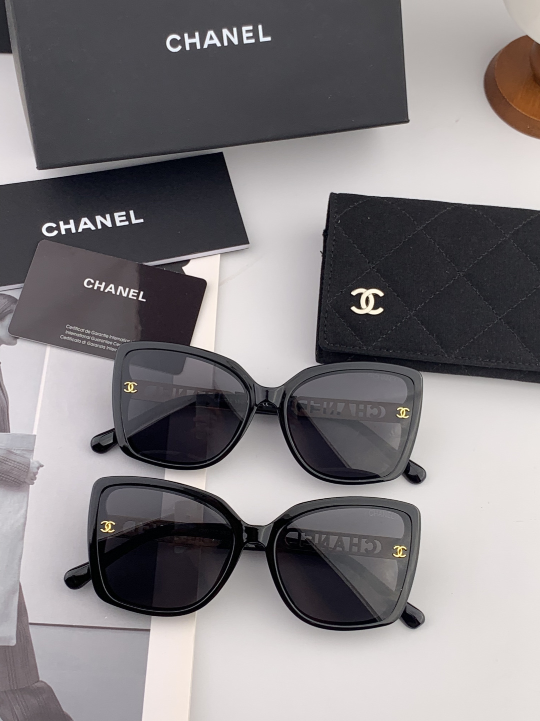 新品CHANEL 香奈儿太阳镜以独特魅力和前卫风格诠释春夏最新眼镜，质感超好佩带舒适 型号：CH2077