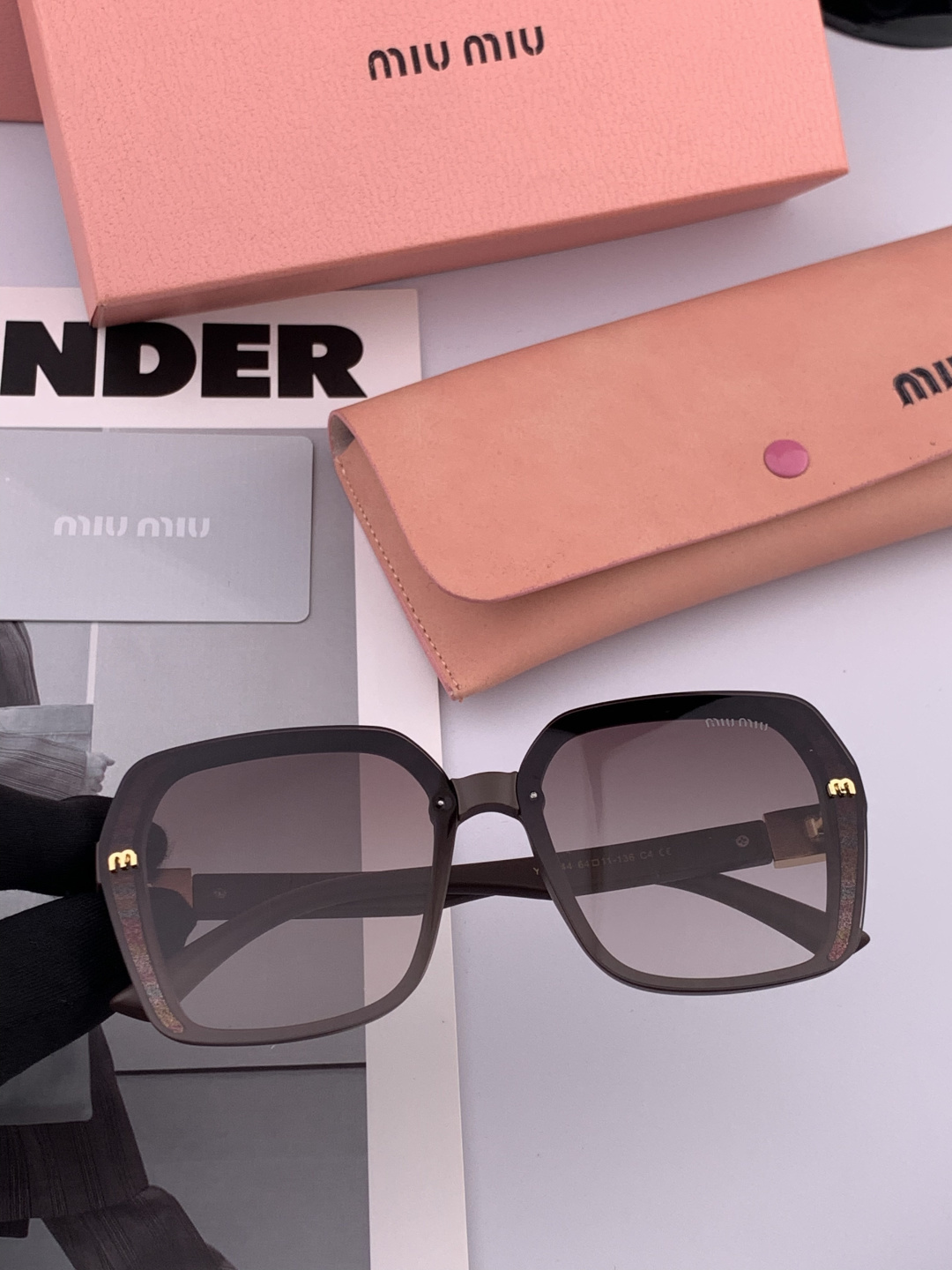 MIUMIU/缪缪🖇🖇2025开春新款🌟闪耀新款璀璨登台 ❤❤太阳镜潮品 精致个性设计简约时尚 专柜品质