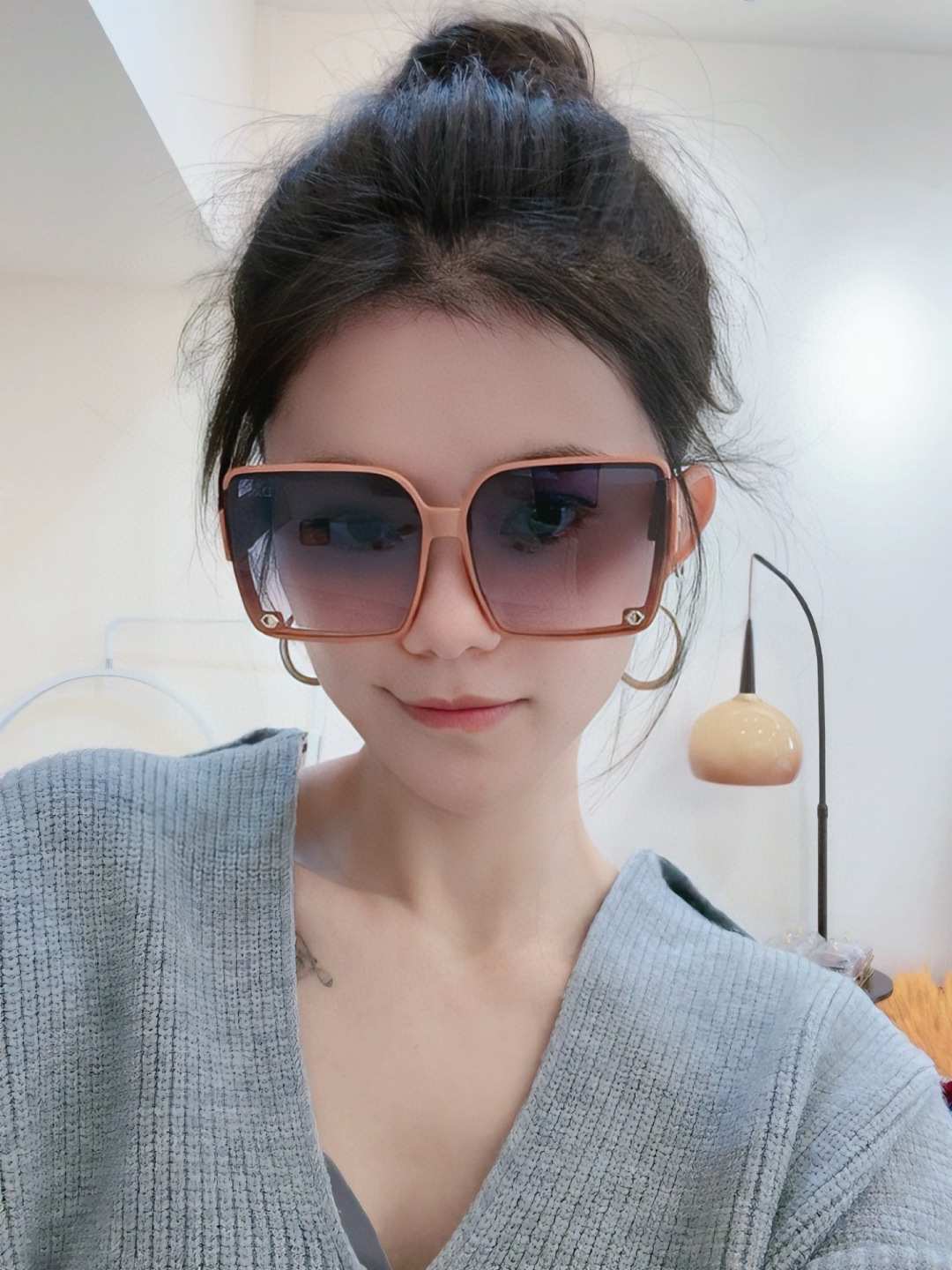 🔺 【DIOR-迪奥】开春新款 潮流爆款 时尚方框偏光太阳镜 高品质 佩戴舒适 网红潮款墨镜 女士高清尼