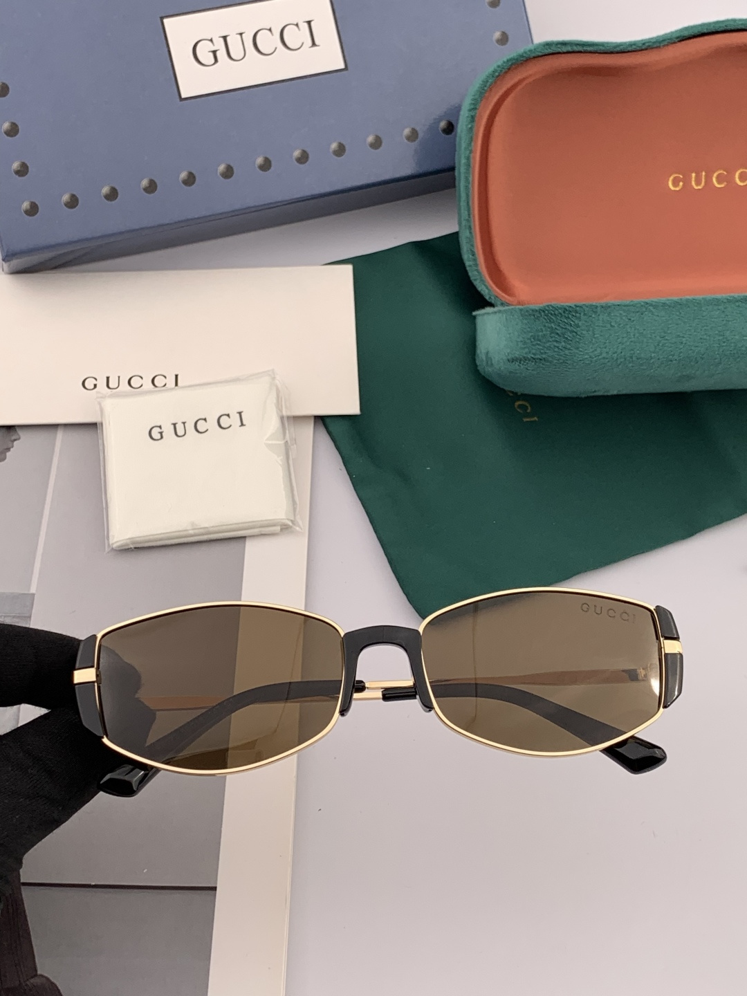 🔺 Gucci 🔻官方新款 众多明星同款[色]‼️‼️新款大框偏光墨镜 🌈🌈宝丽来超清加厚太阳镜🔝🔝型号