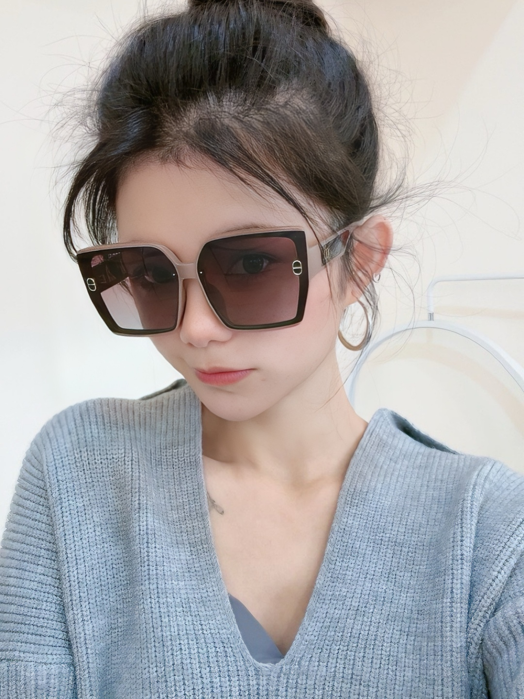 【DIOR-迪奥】开春新款 潮流爆款 时尚方框偏光太阳镜 高品质 佩戴舒适 网红潮款墨镜 型号 CD09