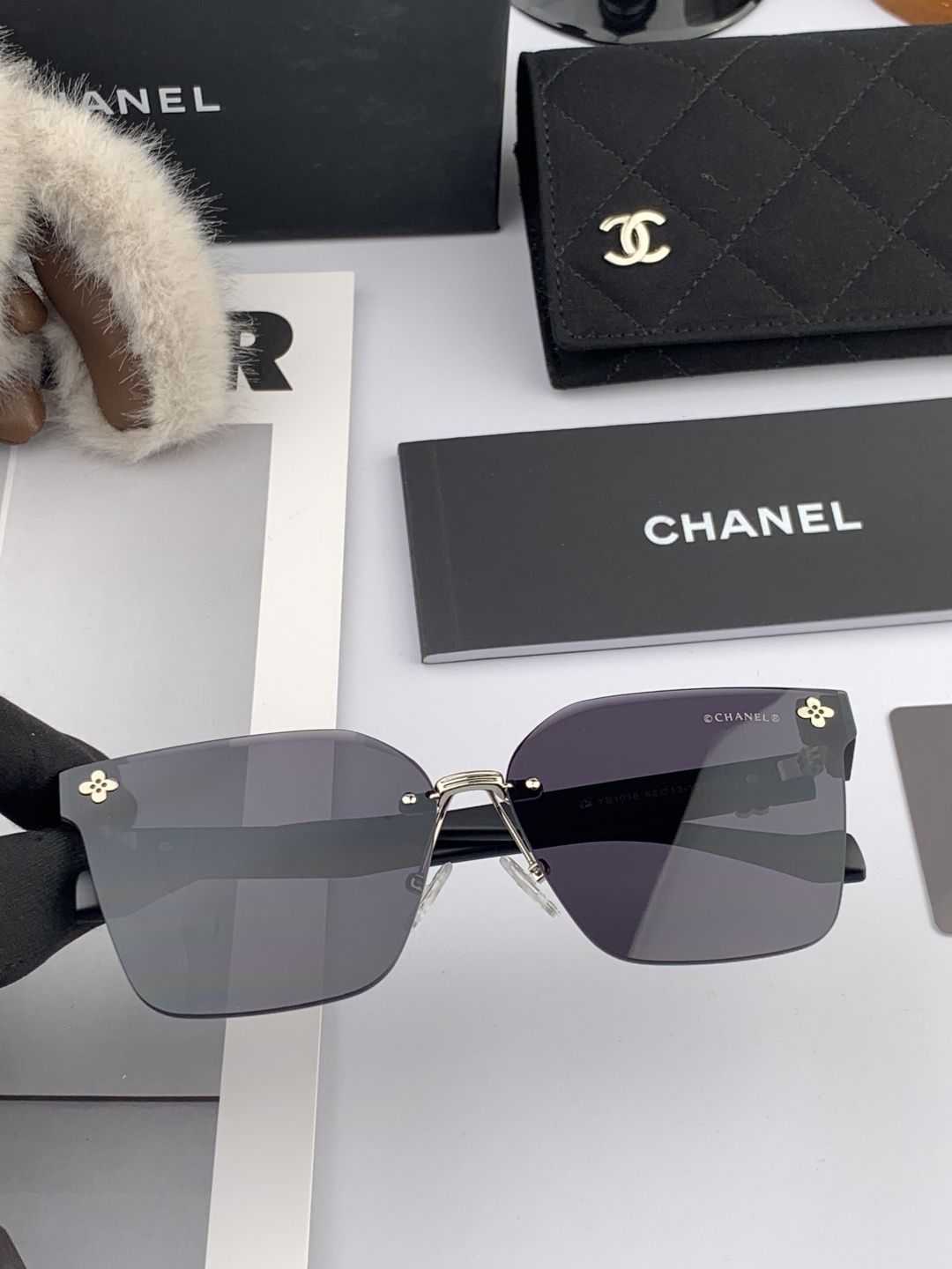🔺 【香奈儿】开春新款 潮流爆款 时尚方框太阳镜 高品质 佩戴舒适 网红潮款墨镜 女士高清加厚偏光太阳镜