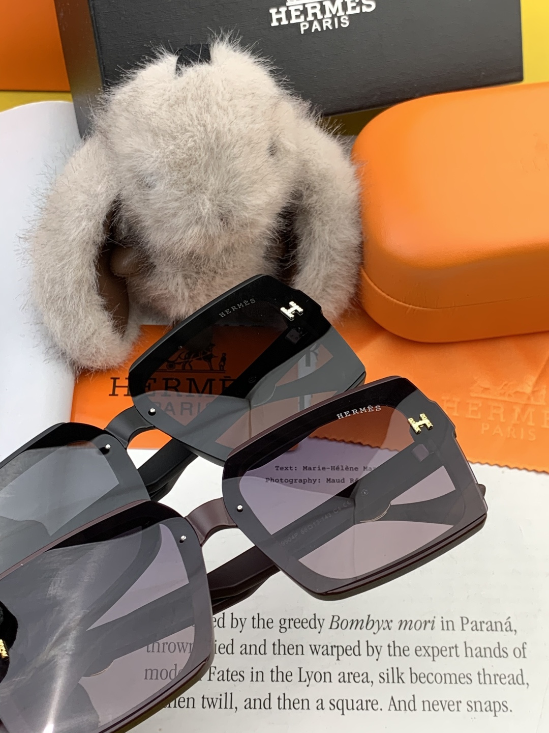 【TR偏光系列】爱马仕 经典的方框设计，不挑脸型，无论搭配大衣还是连衣裙都非常显气质尼龙偏光镜片预防紫外