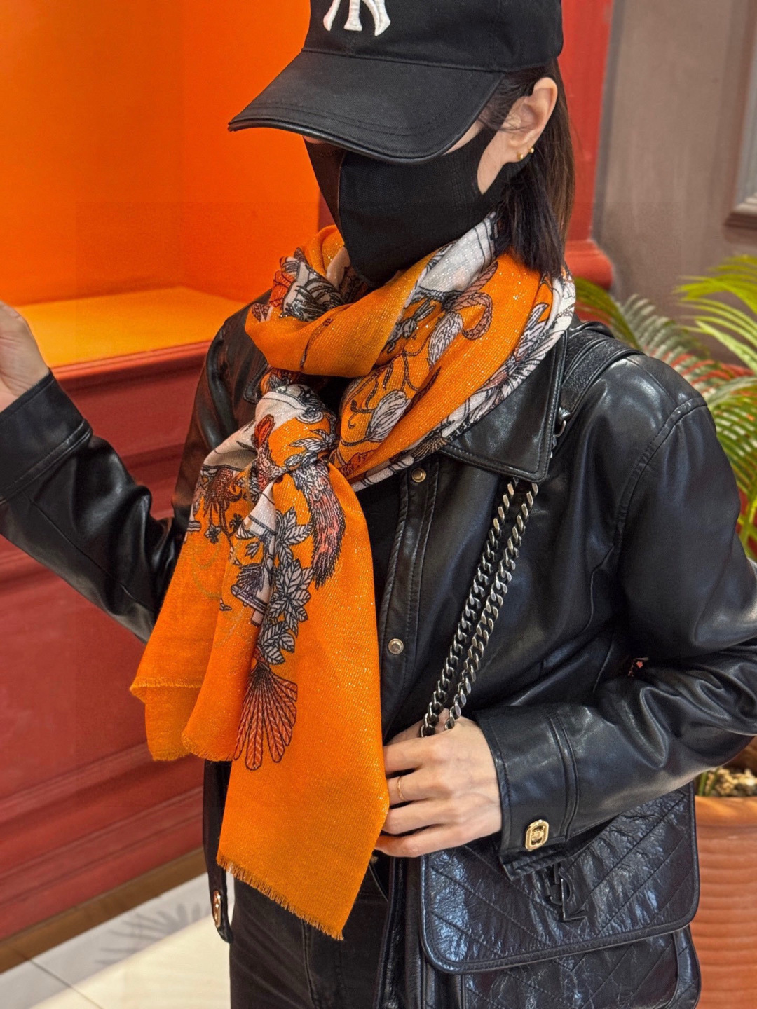 会发光发亮的围巾 羊绒新款🆕👏买了都说好看‼️推荐💕爱马仕双面同色羊绒方巾，【奇珍乐园】顶级工艺超值‼️