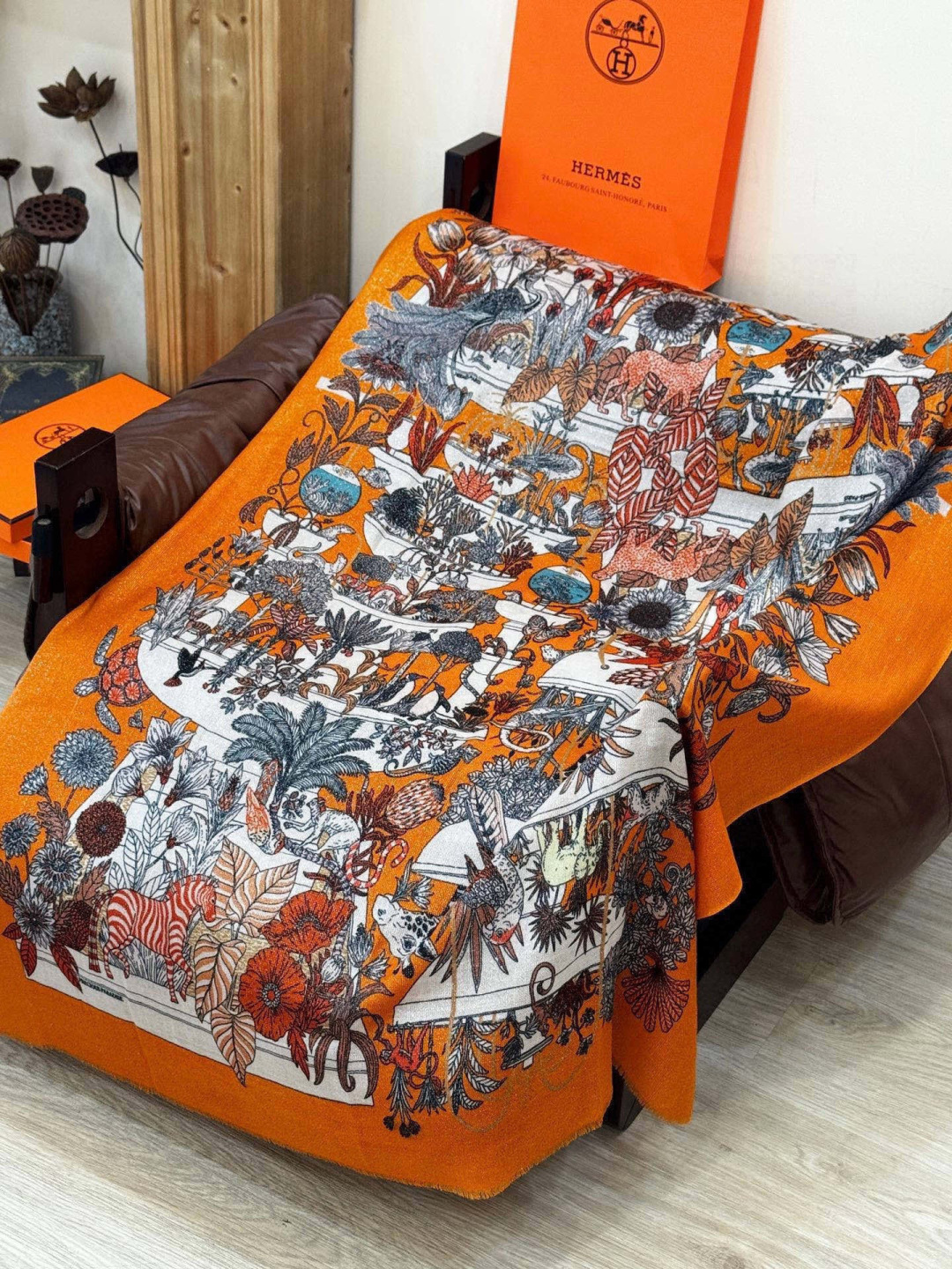 会发光发亮的围巾 羊绒新款🆕👏买了都说好看‼️推荐💕爱马仕双面同色羊绒方巾，【奇珍乐园】顶级工艺超值‼️