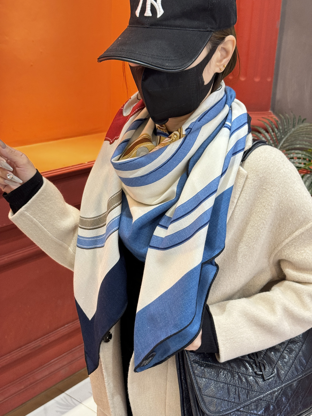 羊绒新款🆕🏇🏇买了都说好看‼️推荐💕【华丽的缰辔双面同色140】羊绒方巾，顶级工艺超值‼️爱马仕专柜爆款