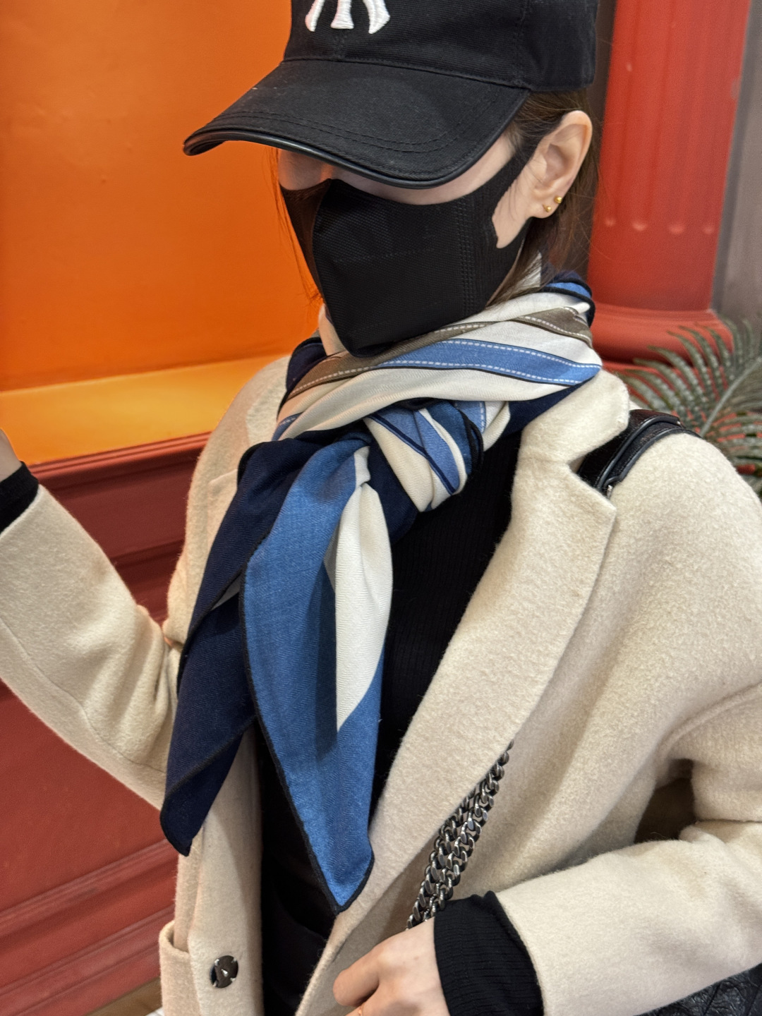 羊绒新款🆕🏇🏇买了都说好看‼️推荐💕【华丽的缰辔双面同色140】羊绒方巾，顶级工艺超值‼️爱马仕专柜爆款