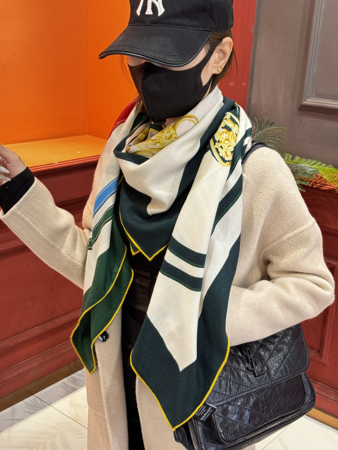 羊绒新款🆕🏇🏇买了都说好看‼️推荐💕【华丽的缰辔双面同色140】羊绒方巾，顶级工艺超值‼️爱马仕专柜爆款