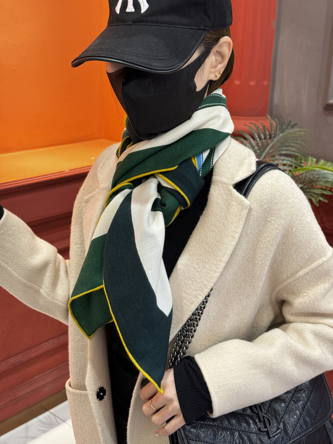 羊绒新款🆕🏇🏇买了都说好看‼️推荐💕【华丽的缰辔双面同色140】羊绒方巾，顶级工艺超值‼️爱马仕专柜爆款