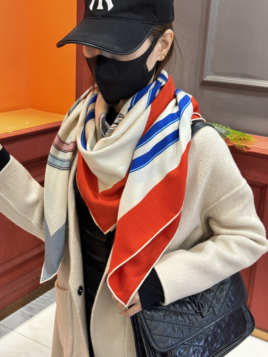 羊绒新款🆕🏇🏇买了都说好看‼️推荐💕【华丽的缰辔双面同色140】羊绒方巾，顶级工艺超值‼️爱马仕专柜爆款