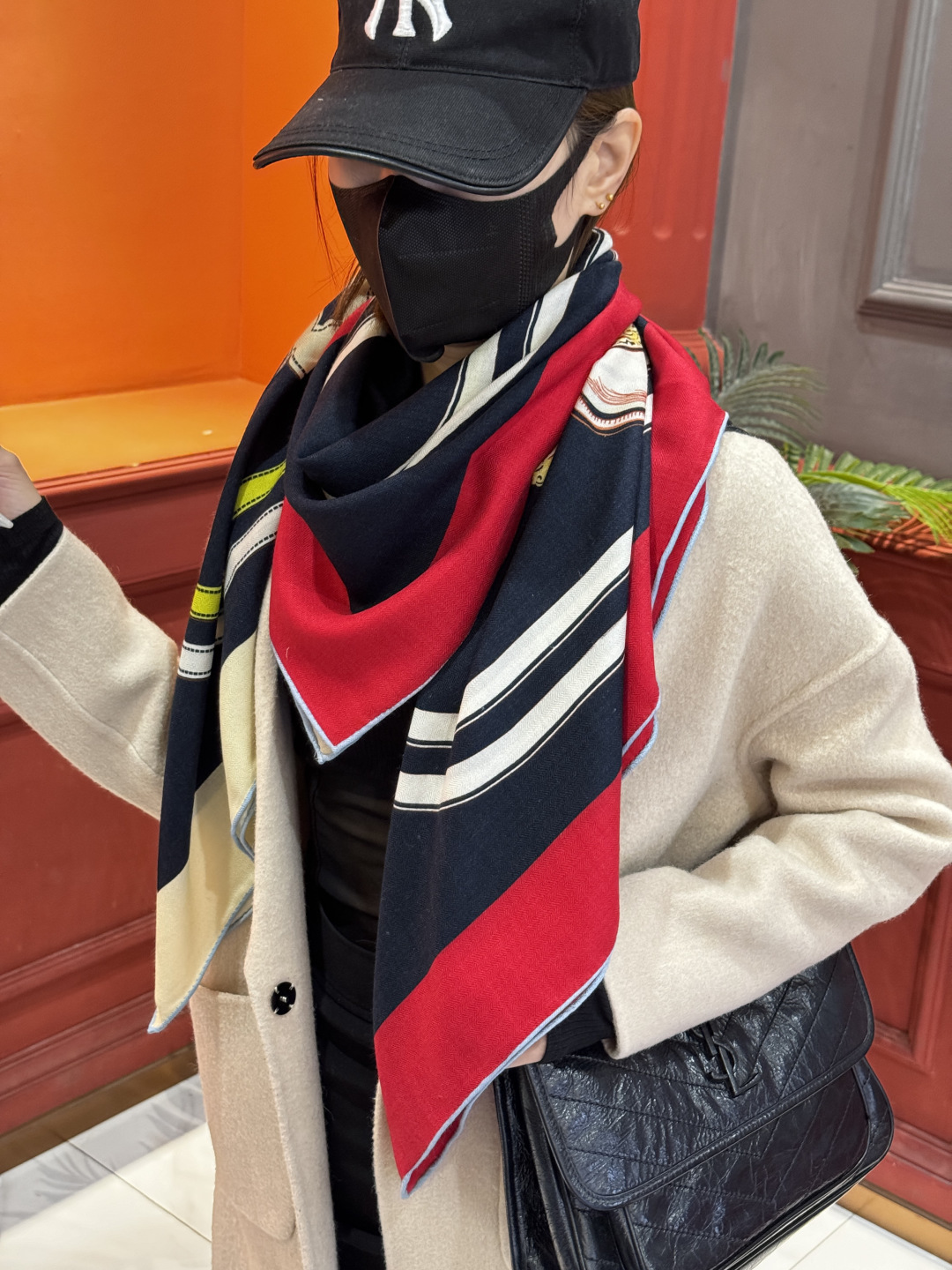 羊绒新款🆕🏇🏇买了都说好看‼️推荐💕【华丽的缰辔双面同色140】羊绒方巾，顶级工艺超值‼️爱马仕专柜爆款