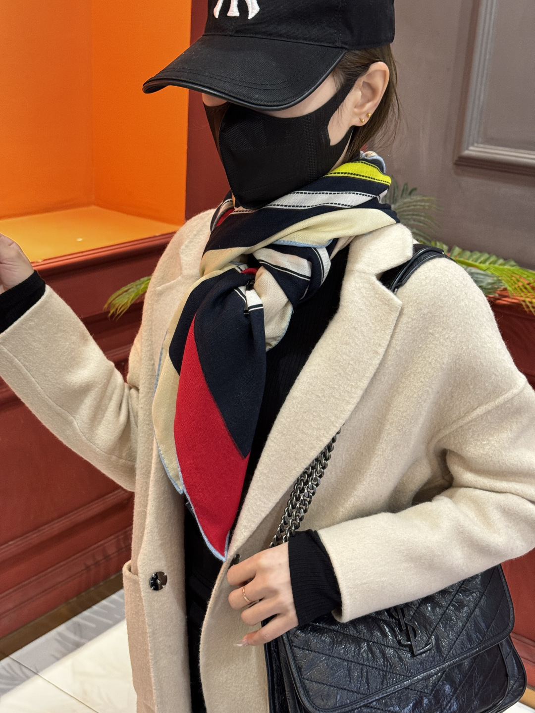 羊绒新款🆕🏇🏇买了都说好看‼️推荐💕【华丽的缰辔双面同色140】羊绒方巾，顶级工艺超值‼️爱马仕专柜爆款