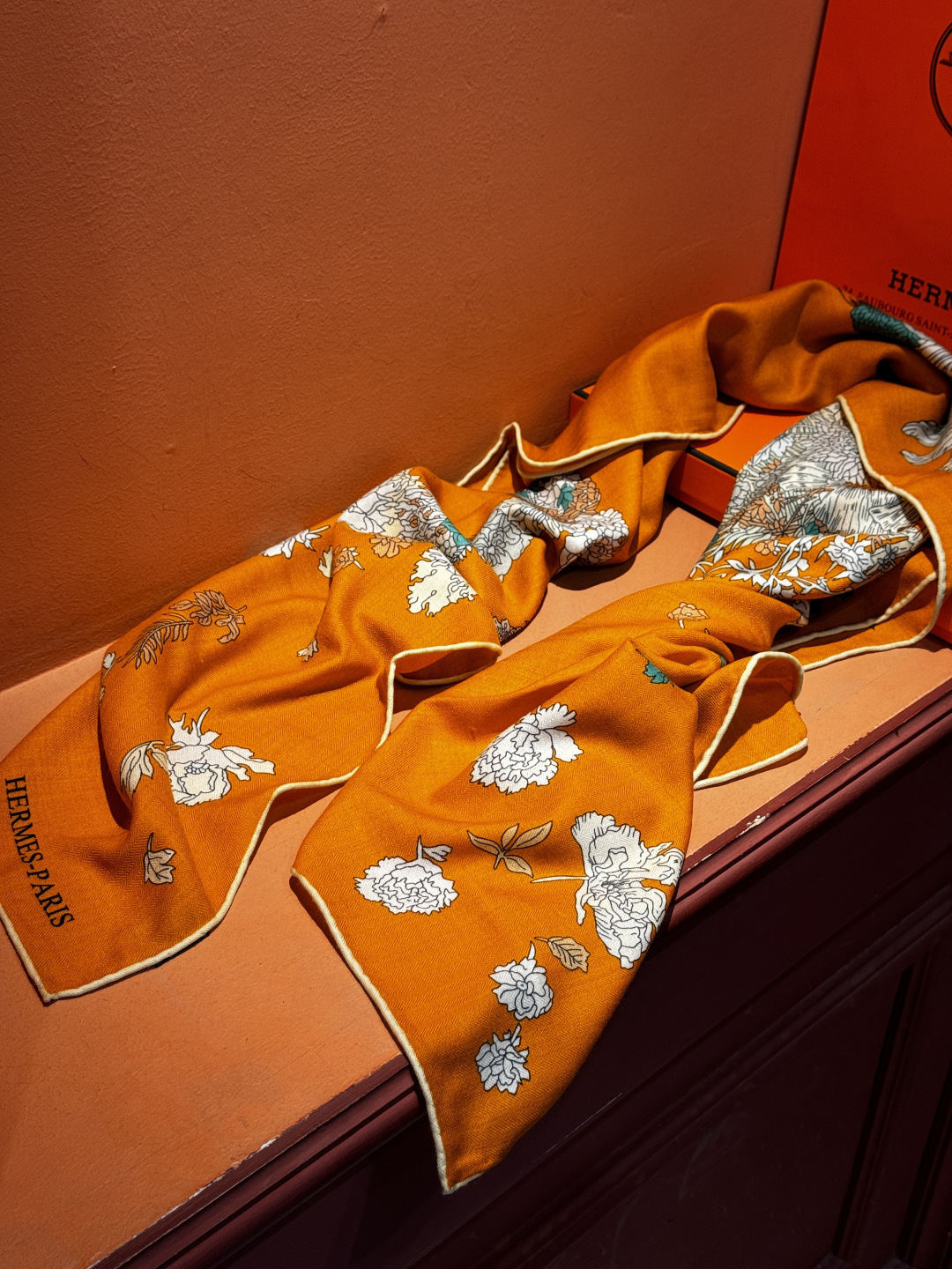 ❤ 双面同色【▪️卓尔不凡，高级有气场！！】非常抬人，带点故事的精彩！永远加分的hermes艺术单品！美