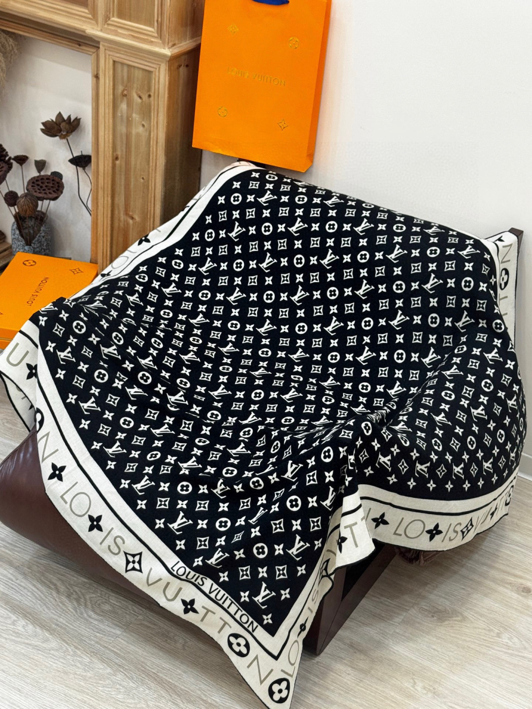 MONOGRAM INFINITY 140丝绒方巾【140顶级丝绒双面同色】Monogram Infin