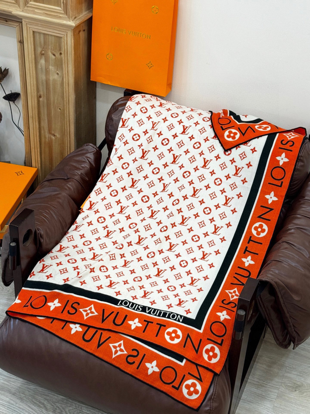 MONOGRAM INFINITY 140丝绒方巾【140顶级丝绒双面同色】Monogram Infin