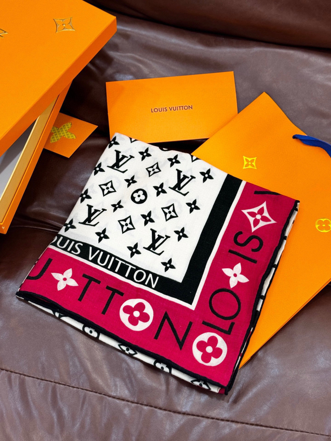 MONOGRAM INFINITY 140丝绒方巾【140顶级丝绒双面同色】Monogram Infin