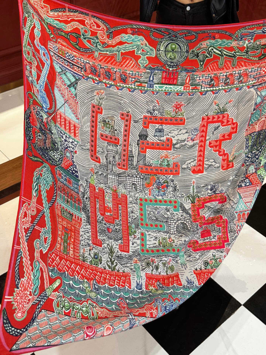 新款 秋冬搭配利器❗️顶级双面同色真丝羊绒披肩！！点睛精彩，图案和配色都超级喜欢，又一款双面配色工艺设计