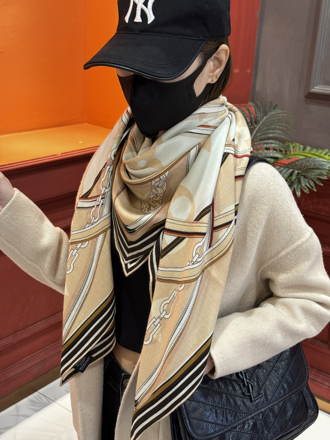 上新❤️ MONOGRAM JACQUARD DENIM140丝绒 方巾 【高定版 双面同色】有些款式他