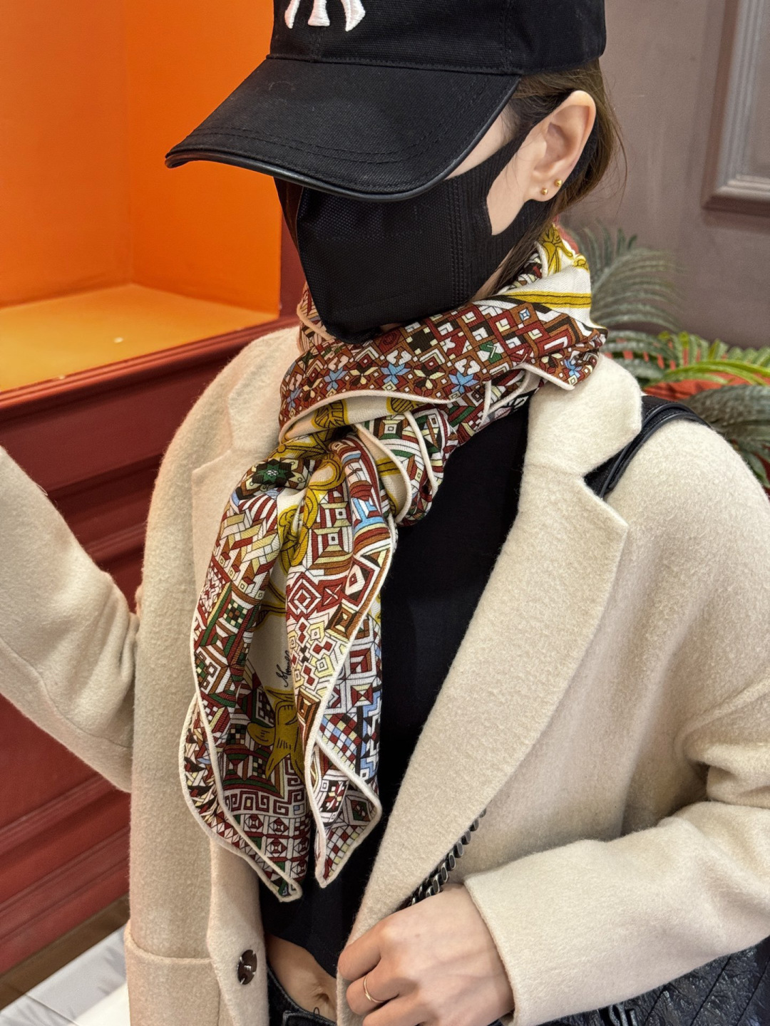 羊绒新款🆕👏👏买了都说好看‼️推荐💕爱马仕双面同色羊绒方巾【美洲豹与蜂鸟双面同色140】，顶级工艺超值‼