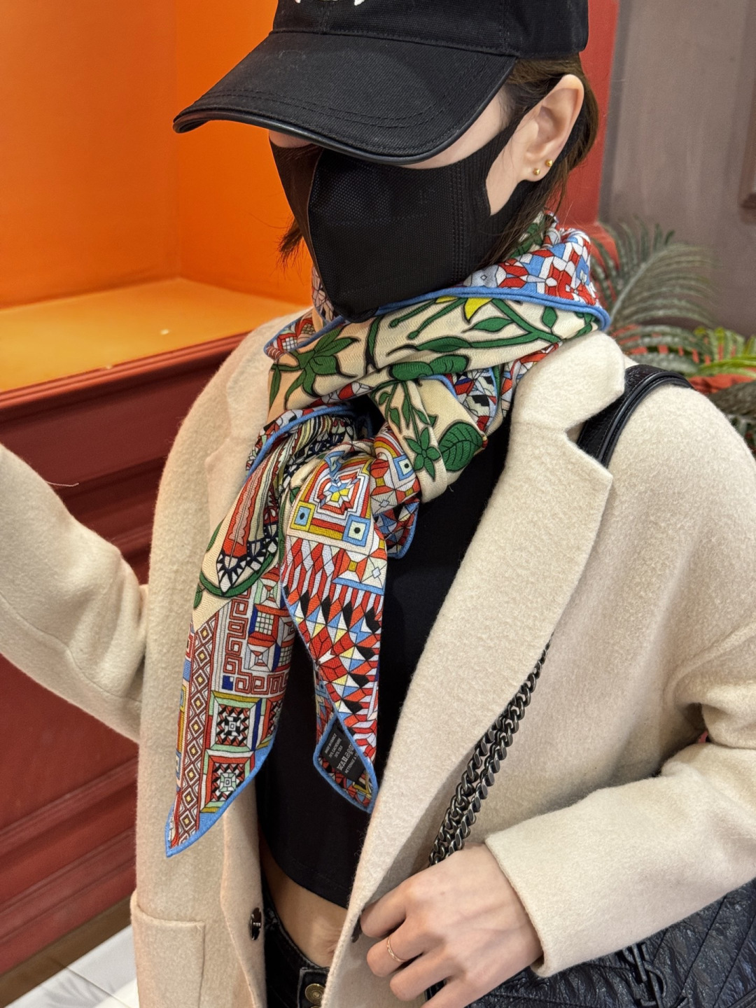 羊绒新款🆕👏👏买了都说好看‼️推荐💕爱马仕双面同色羊绒方巾【美洲豹与蜂鸟双面同色140】，顶级工艺超值‼