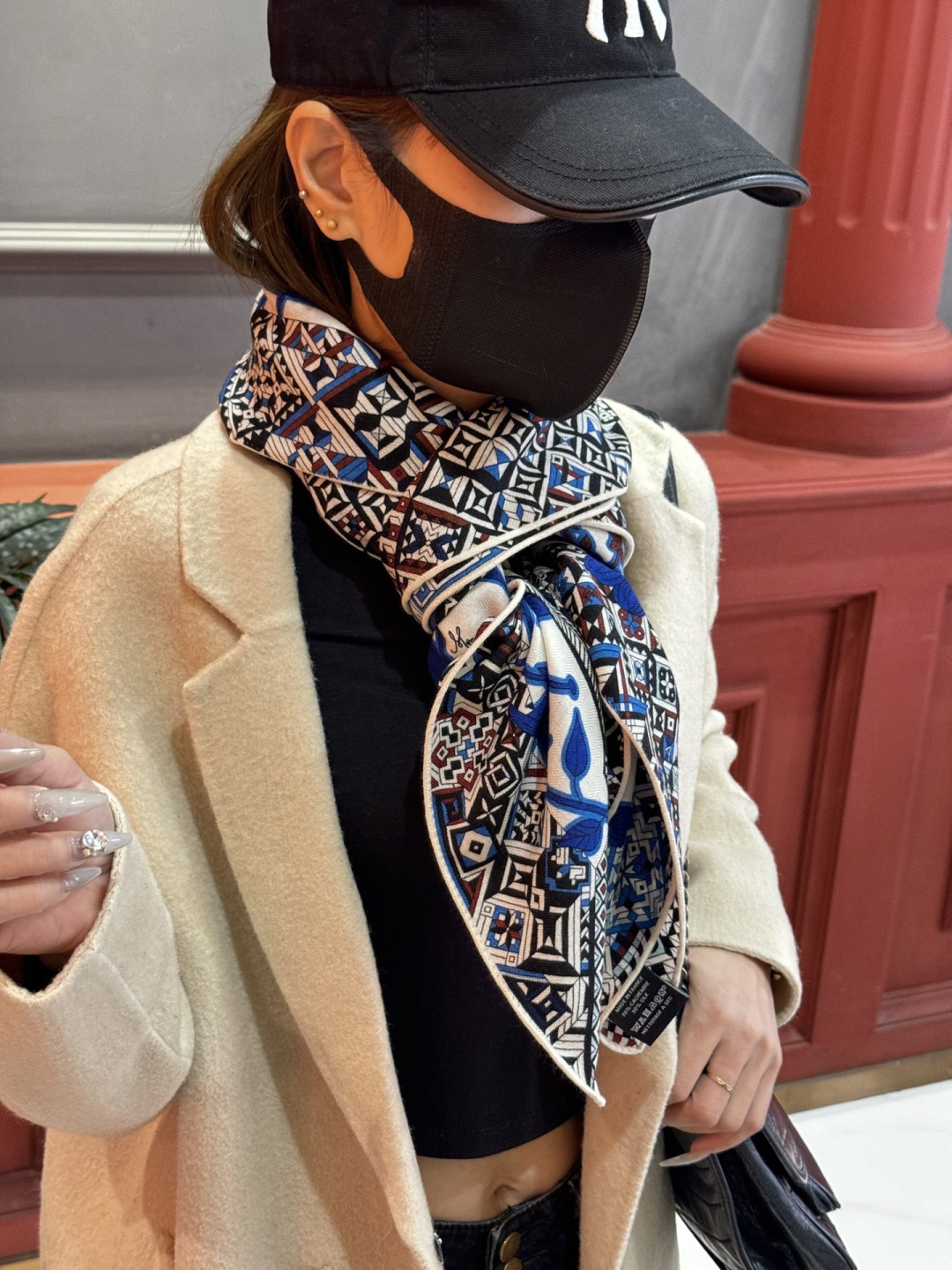 羊绒新款🆕👏👏买了都说好看‼️推荐💕爱马仕双面同色羊绒方巾【美洲豹与蜂鸟双面同色140】，顶级工艺超值‼