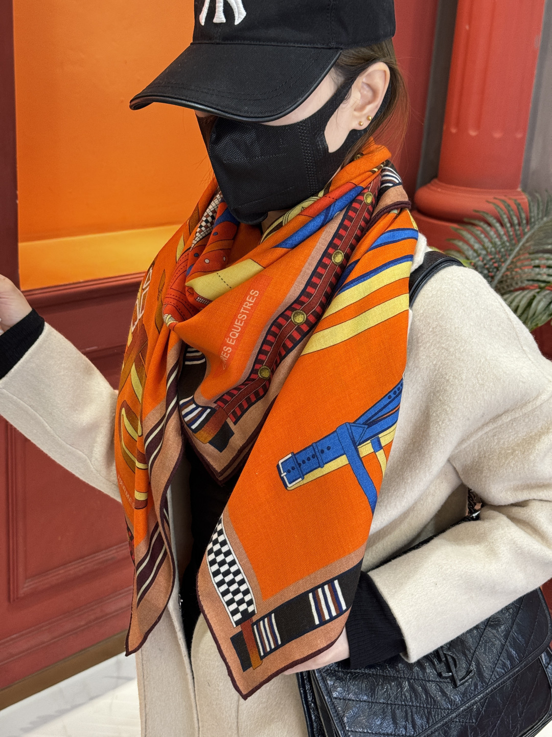 ❄️【双面同色】原单爱马仕140cm丝绒方巾💕 《马术密匙》，十九世纪的商品图录汇集了手工匠们的系列产品