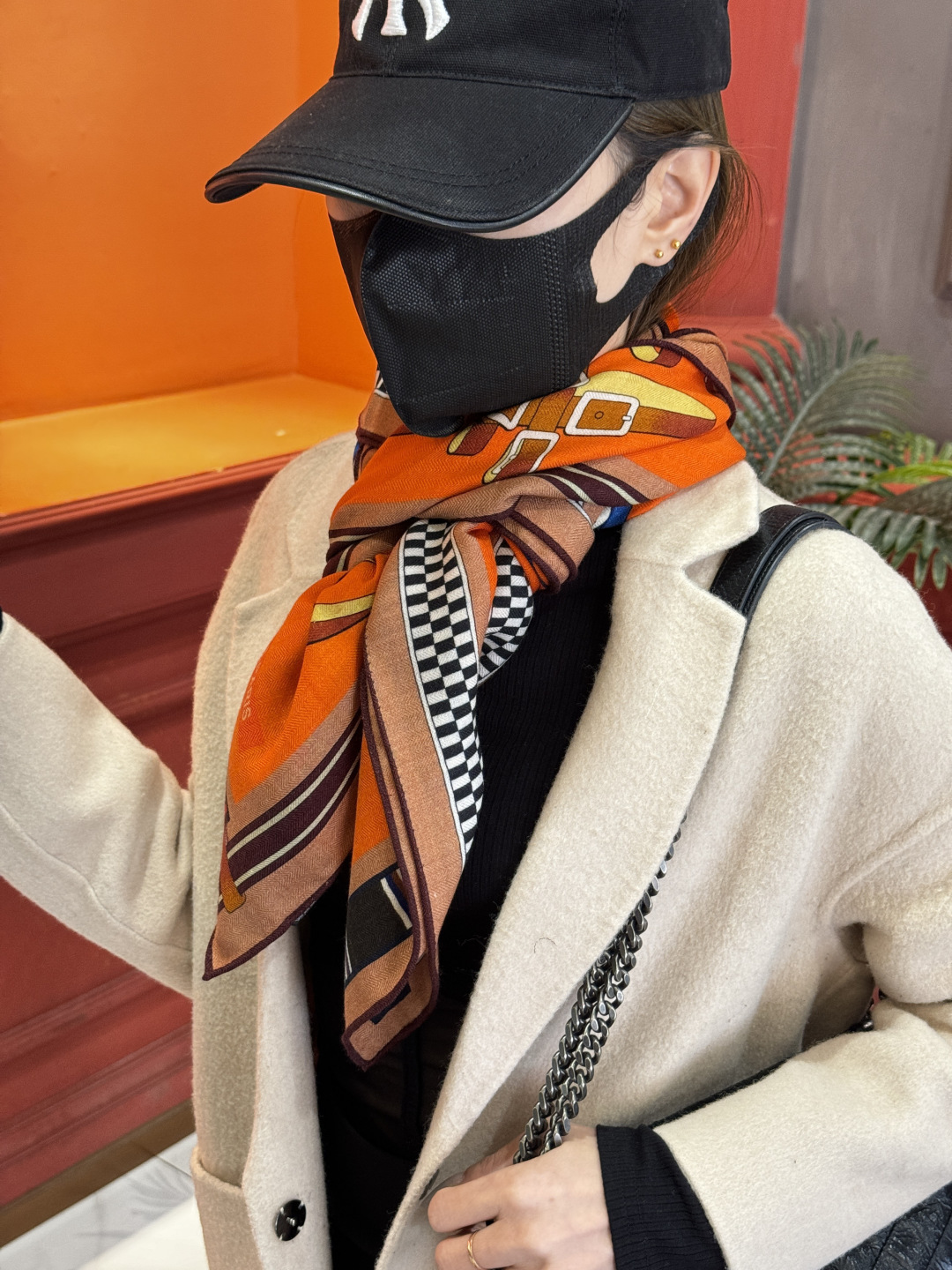 ❄️【双面同色】原单爱马仕140cm丝绒方巾💕 《马术密匙》，十九世纪的商品图录汇集了手工匠们的系列产品