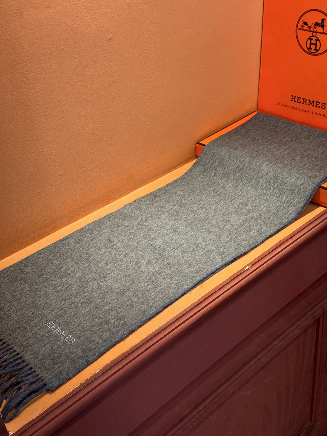 ✨✨太美了😍 爱马仕 情侣款 美到要尖叫😱专柜最新款🎊英伦欧美范儿 又是一款即时尚又实用的大围巾&长巾，