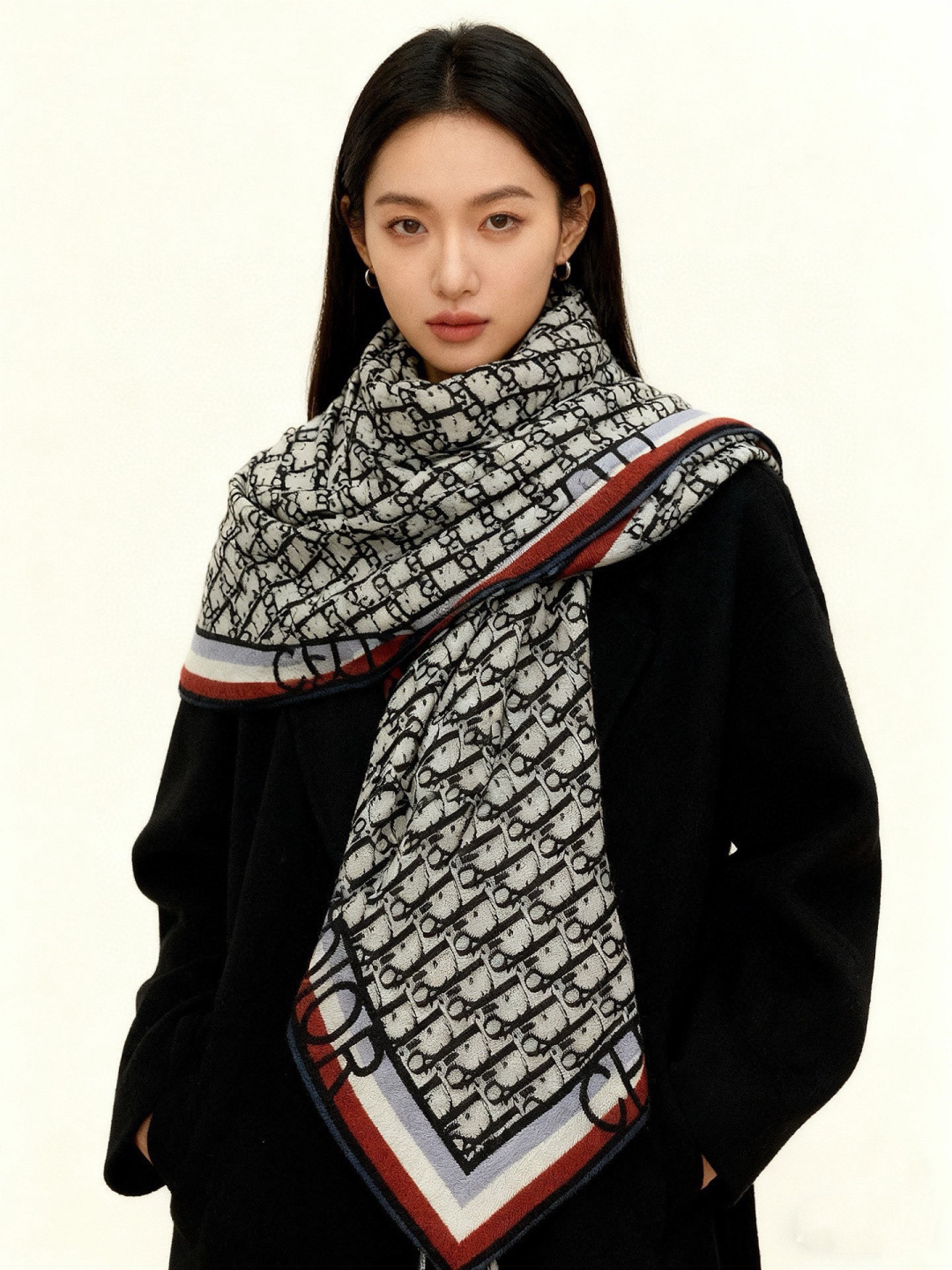 新✨✨😘👍Dior最最新的专柜主打款【D边框老花140】 💟 度假及日常都非常好搭配的款😍订单私流 】一