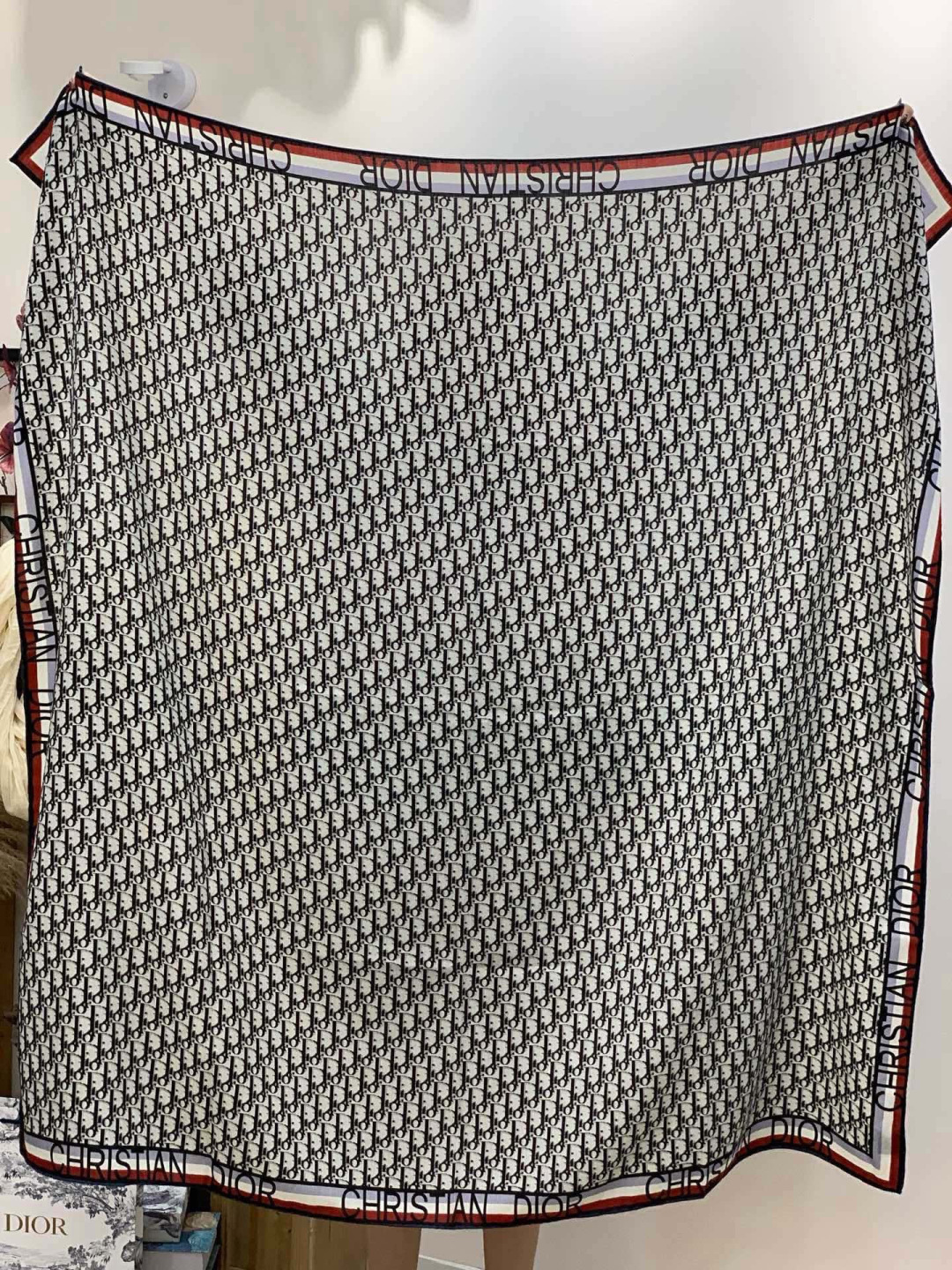 新✨✨😘👍Dior最最新的专柜主打款【D边框老花140】 💟 度假及日常都非常好搭配的款😍订单私流 】一