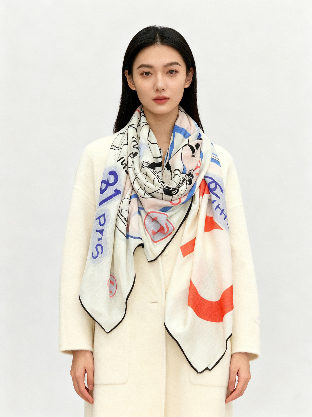 高级成衣系列～Chanel 【140双面同色丝绒披肩】此系列谱写一曲自由轻灵的赞歌本系列作品创新演绎品牌