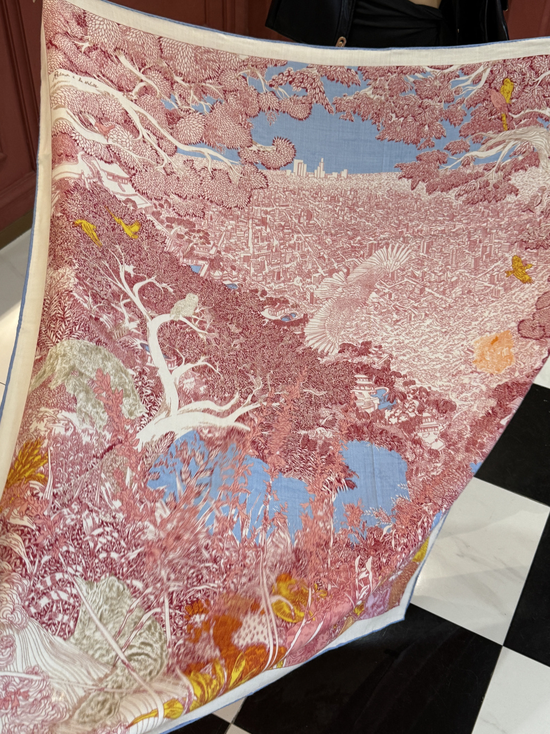 爱马仕～秋冬搭配利器❗️顶级双面同色 版真丝羊绒披肩！！1条等于2条】点睛精彩，图案和配色都超级喜欢，又