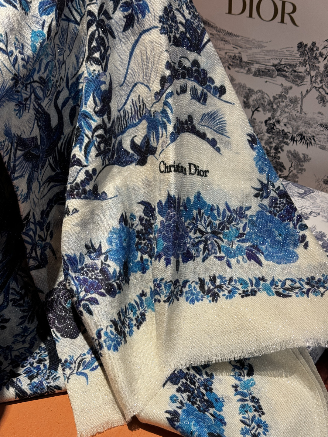 ✨✨【金银丝款】Dior专柜款～就是告诉大家这款必须收～上新🆕❤️ 新款长羊绒😍专柜同步🌈✨这个size