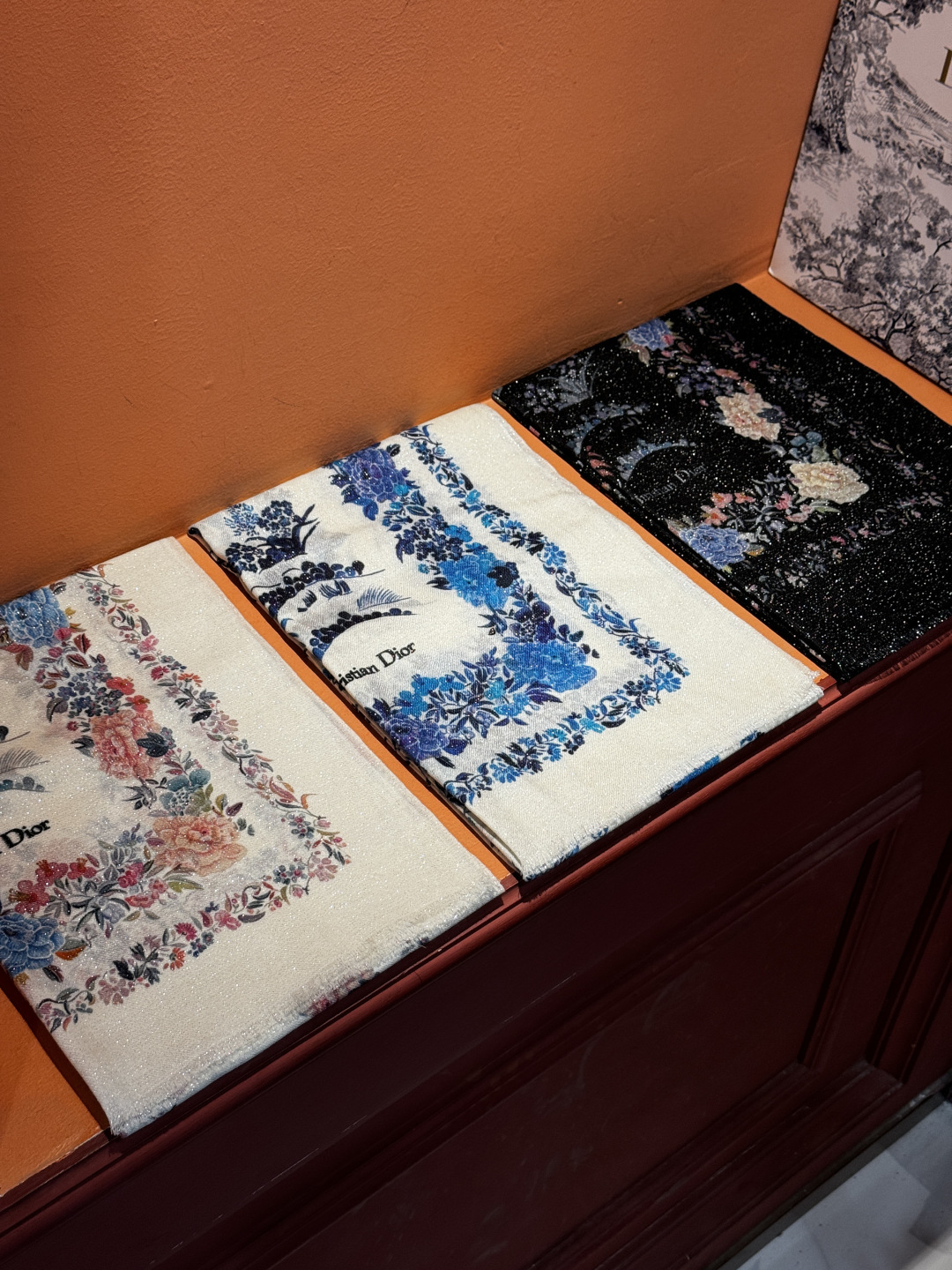 ✨✨【金银丝款】Dior专柜款～就是告诉大家这款必须收～上新🆕❤️ 新款长羊绒😍专柜同步🌈✨这个size