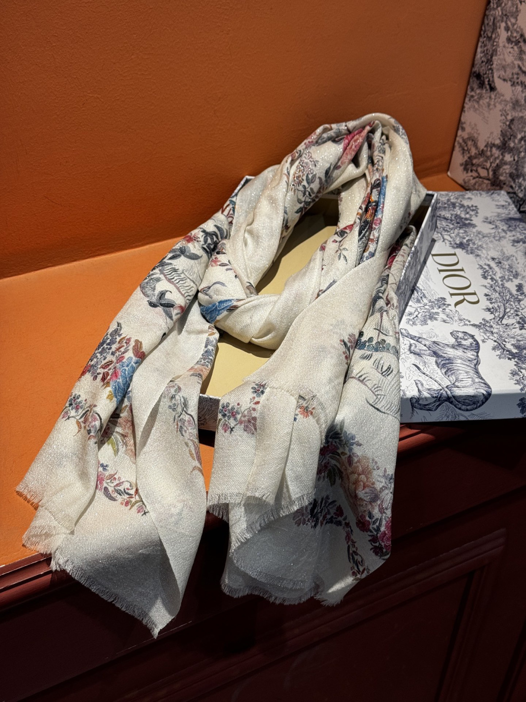 ✨✨【金银丝款】Dior专柜款～就是告诉大家这款必须收～上新🆕❤️ 新款长羊绒😍专柜同步🌈✨这个size