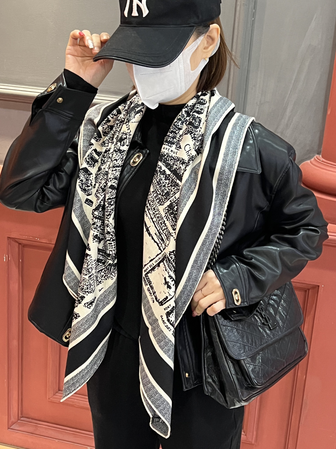 Dior ❤【️巴黎地图】黄金尺寸110*110双面同色丝绒方巾 不爱140繁复尺寸的姐妹可以选择110