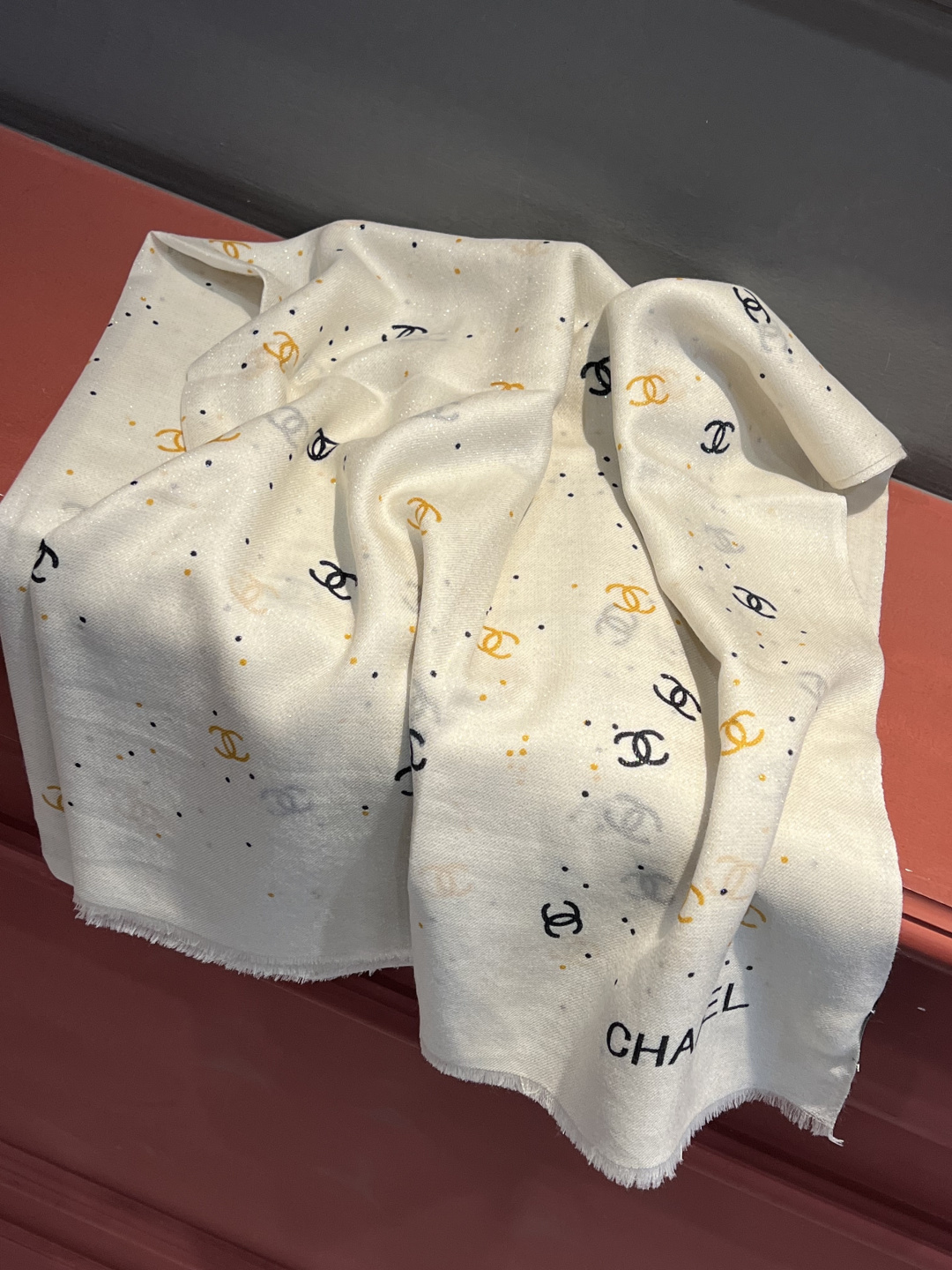 会发光发亮的围巾 💄💋新款客供银线💖羊绒面料长巾 😘美翻了[流泪]【银线心愿锁长巾】御用殿堂级极‼️新款