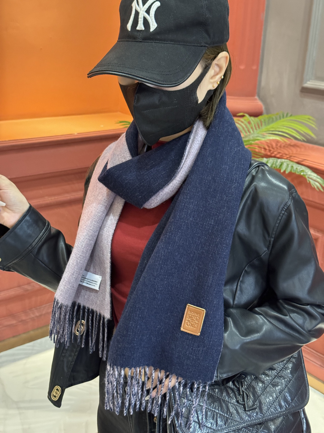 ✨✨太美了😍罗意威 情侣款 美到要尖叫😱专柜最新款🎊英伦欧美范儿 又是一款即时尚又实用的大围巾&长巾，🎆