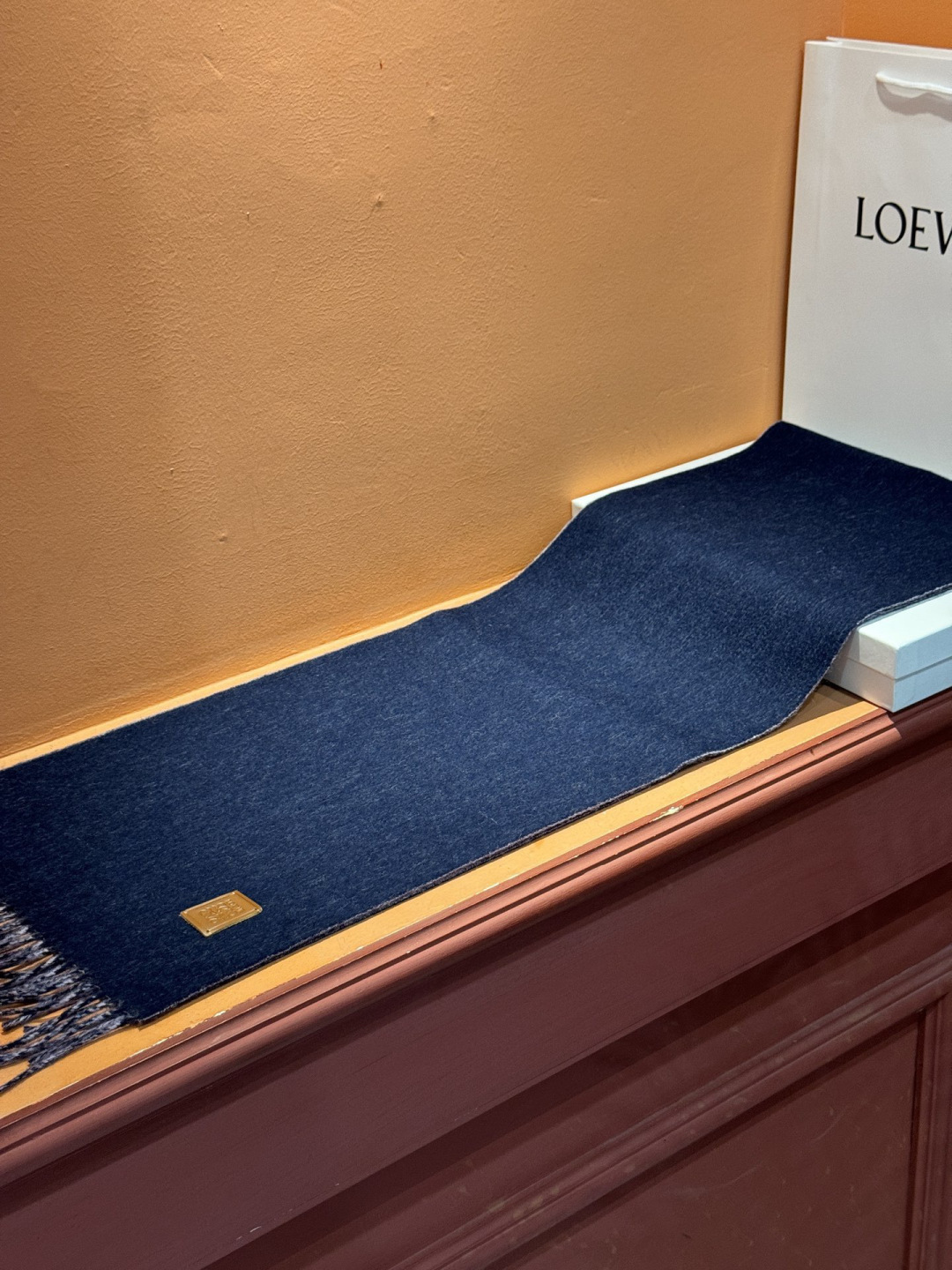 ✨✨太美了😍罗意威 情侣款 美到要尖叫😱专柜最新款🎊英伦欧美范儿 又是一款即时尚又实用的大围巾&长巾，🎆