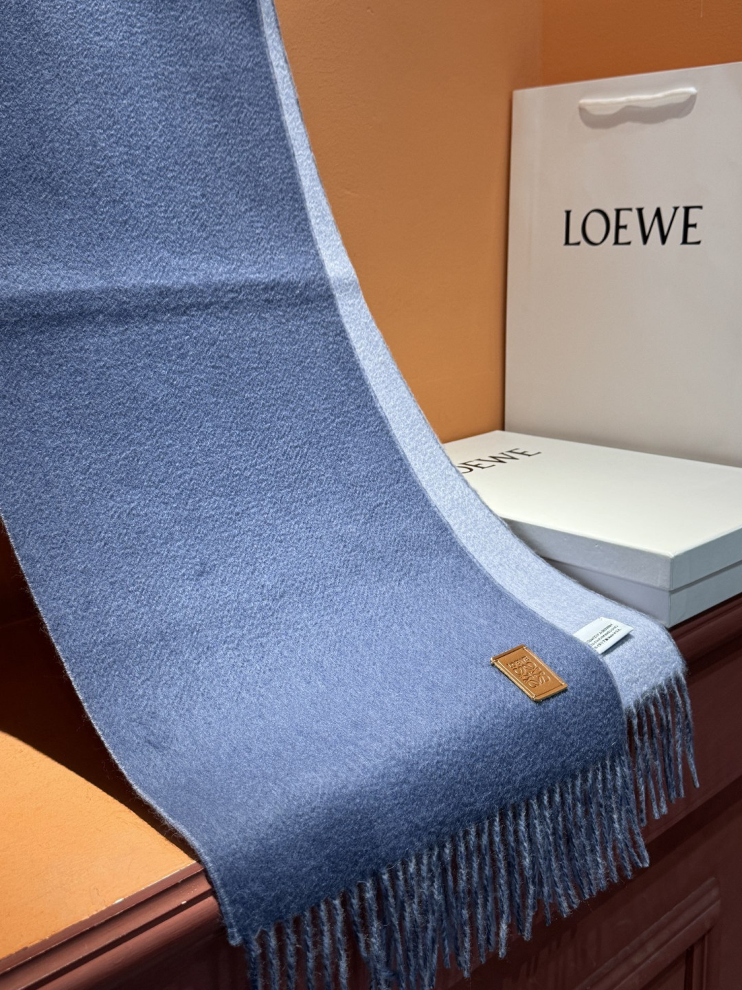 ✨✨太美了😍罗意威 情侣款 美到要尖叫😱专柜最新款🎊英伦欧美范儿 又是一款即时尚又实用的大围巾&长巾，🎆