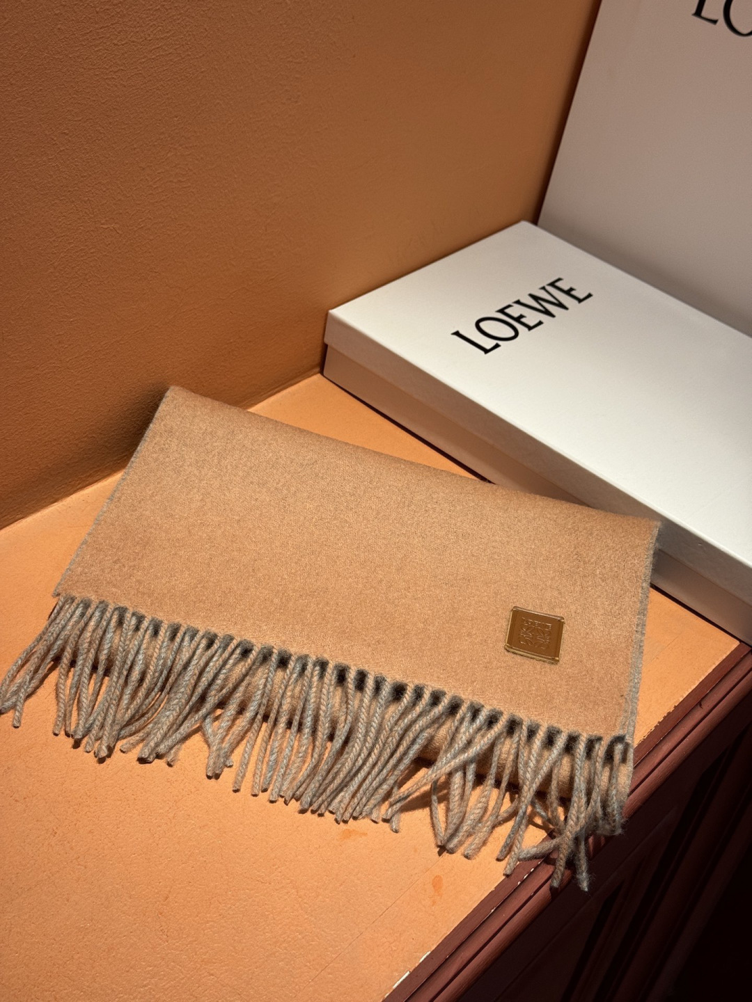 ✨✨太美了😍罗意威 情侣款 美到要尖叫😱专柜最新款🎊英伦欧美范儿 又是一款即时尚又实用的大围巾&长巾，🎆