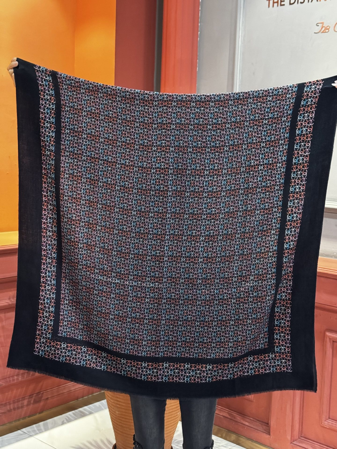 💟新款 💟CHANEL香奈儿经典元素设计优雅大方，绕在颈间超级完美💋💋简直人间的尤物😍 专柜品质[玫瑰]