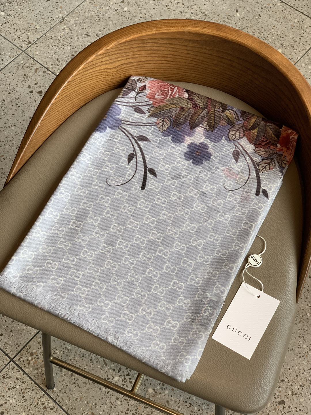 💟秀外慧中，美到过分❗️上身效果疯狂的喜欢❗️Gucci New~300支高端戒指绒！真心美爆了的设计，