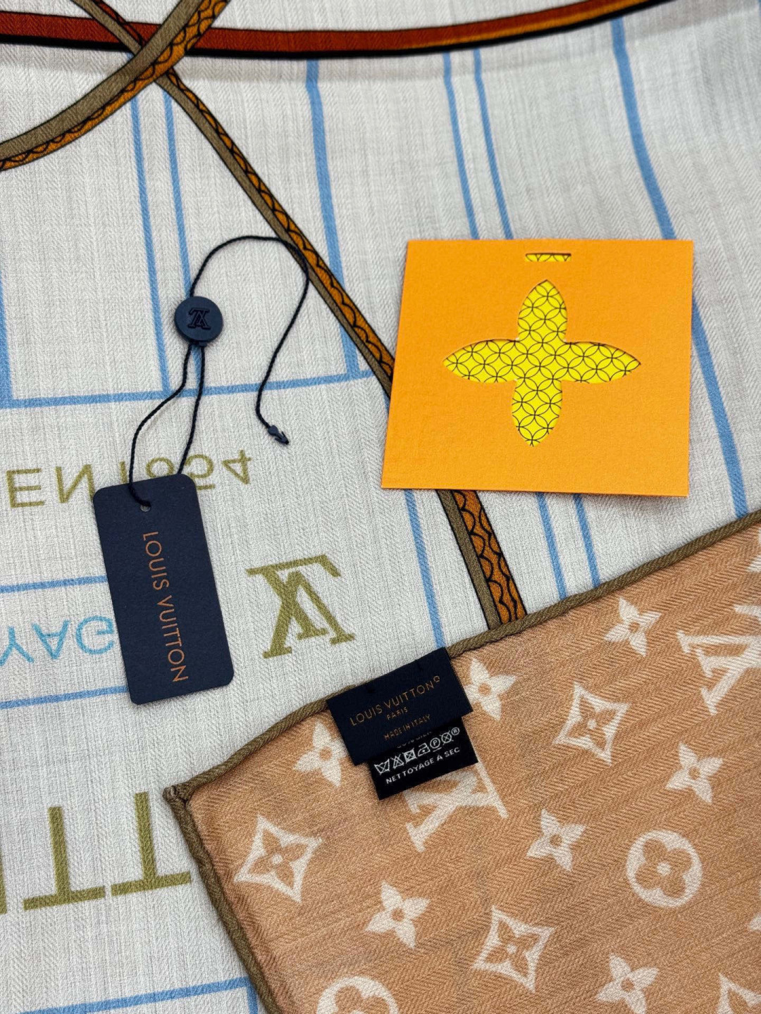 MY NEVERFULL 140丝绒方巾【140顶级丝绒双面同色】My Neverfull 丝绒方巾回溯