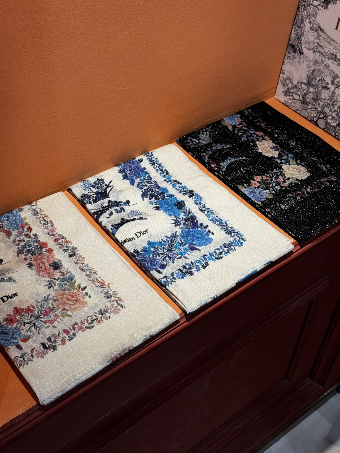 ✨✨【金银丝款】Dior专柜款～就是告诉大家这款必须收～上新🆕❤️ 新款长羊绒😍专柜同步🌈✨这个size