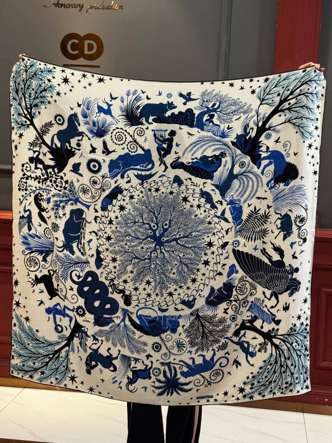 羊绒新款🆕👏👏买了都说好看‼️推荐💕爱马仕双面同色羊绒方巾【玛雅森林双面同色140】，顶级工艺超值‼️爱