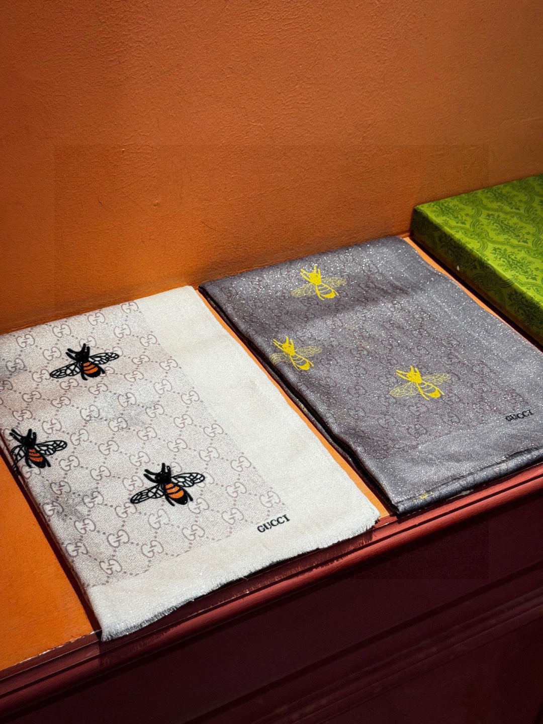 会发光发亮的围巾 新款🆕🏇🏇买了都说好看‼️推荐💕顶级工艺超值‼️爱马仕专柜爆款🎁💟立体呈现图案纹路实物