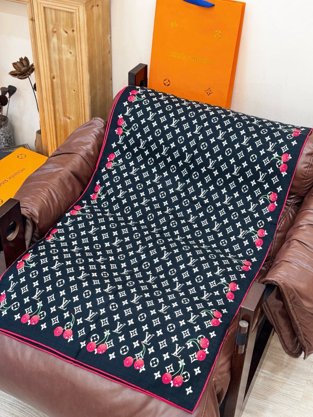 LV X TM MONOGRAMCERISE 【双面丝绒同色】LV × TM Monogram Ceri